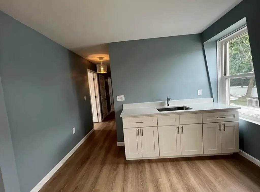 9 Turner Avenue East Providence RI 02915