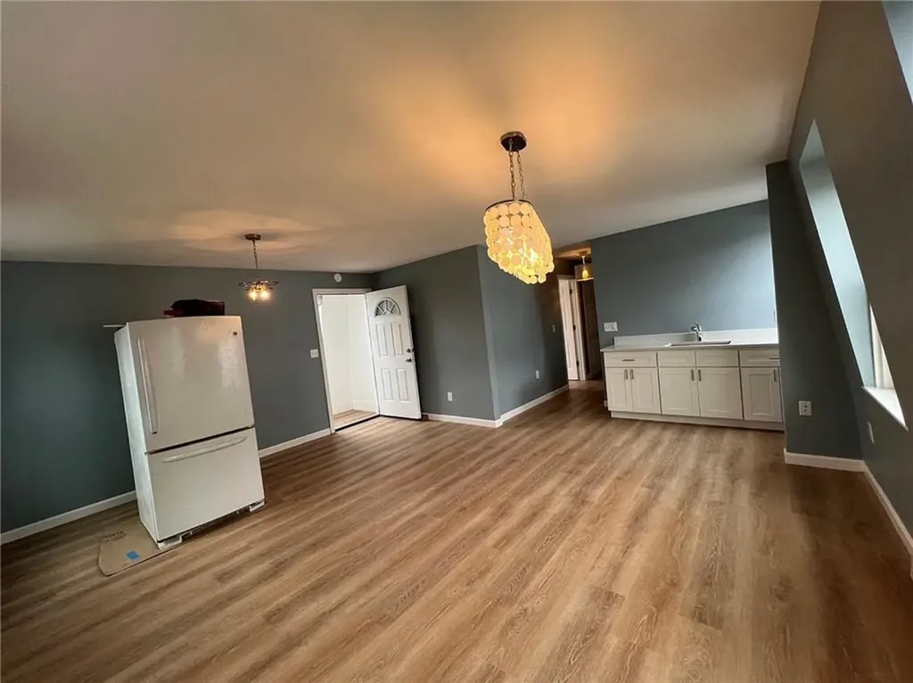 9 Turner Avenue East Providence RI 02915