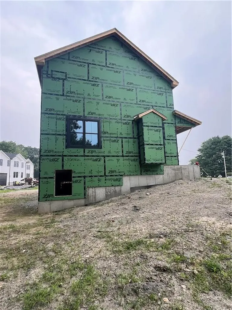 75 Elite Drive Cranston RI 02921