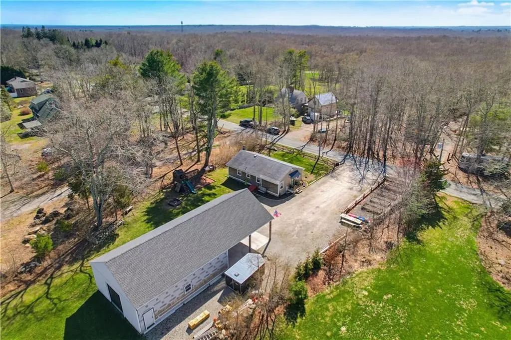 44 Old Stone Church Road Little Compton RI 02837