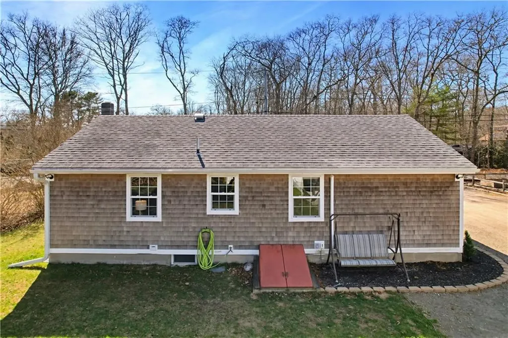 44 Old Stone Church Road Little Compton RI 02837