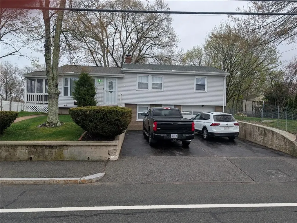 376 Fairview Avenue Coventry RI 02816