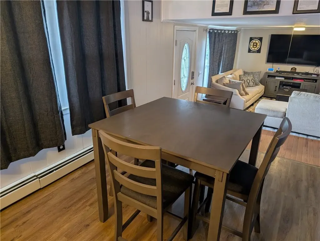 376 Fairview Avenue Coventry RI 02816