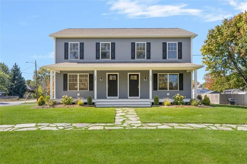 19 A&b Wood Street Warwick RI 02889