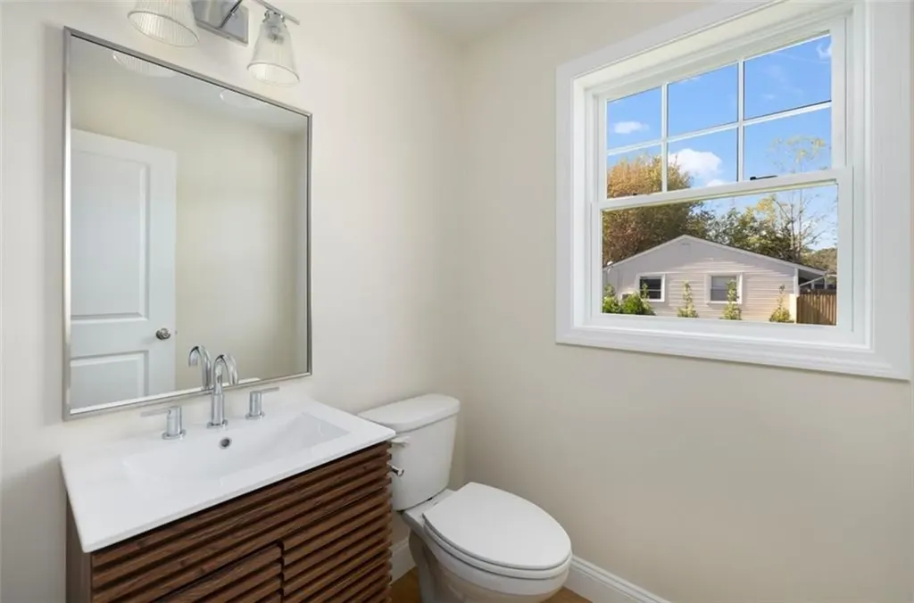 19 A&b Wood Street Warwick RI 02889