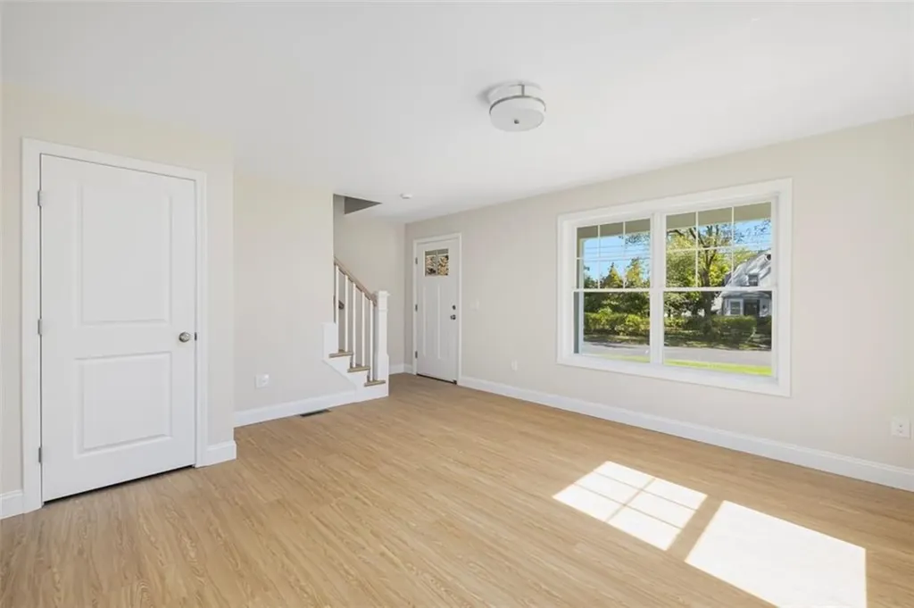 19 A&b Wood Street Warwick RI 02889