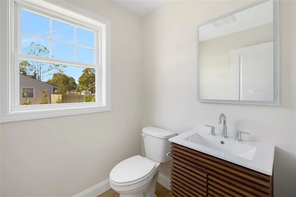19 A&b Wood Street Warwick RI 02889