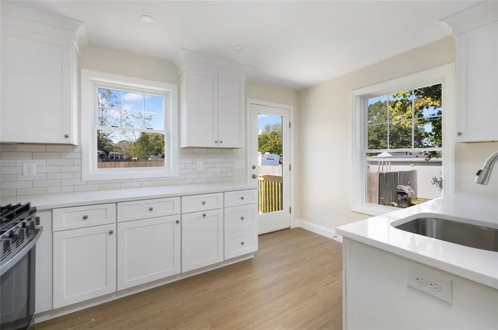 19 A&b Wood Street Warwick RI 02889
