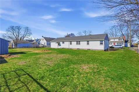 20 Dean Street Pawtucket RI 02861