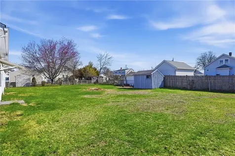 20 Dean Street Pawtucket RI 02861