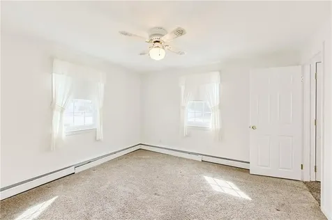 47 Dartmouth Avenue East Providence RI 02915