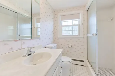 47 Dartmouth Avenue East Providence RI 02915