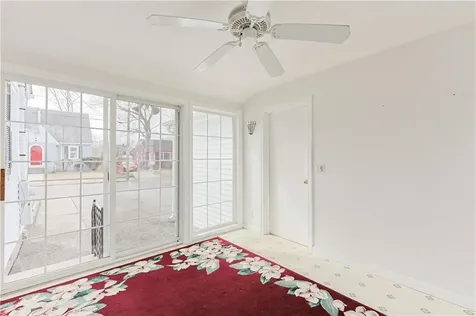 47 Dartmouth Avenue East Providence RI 02915