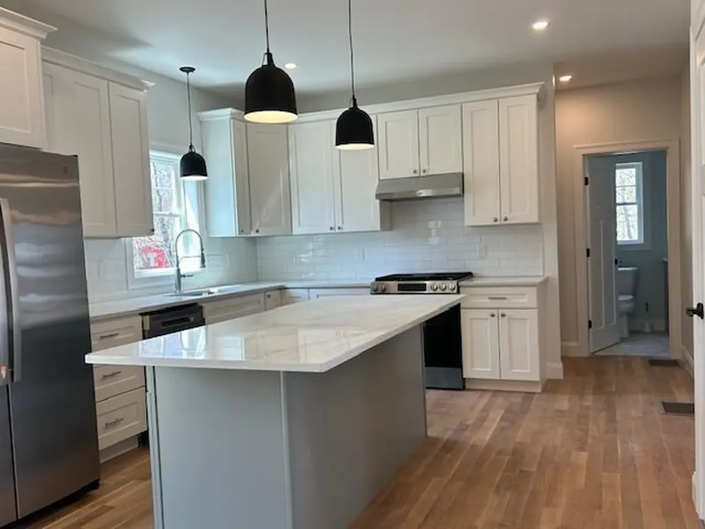 20 Doreen Court Cranston RI 02921