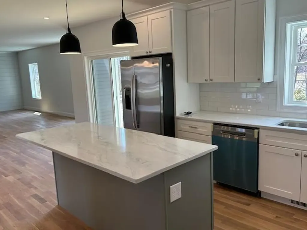 20 Doreen Court Cranston RI 02921