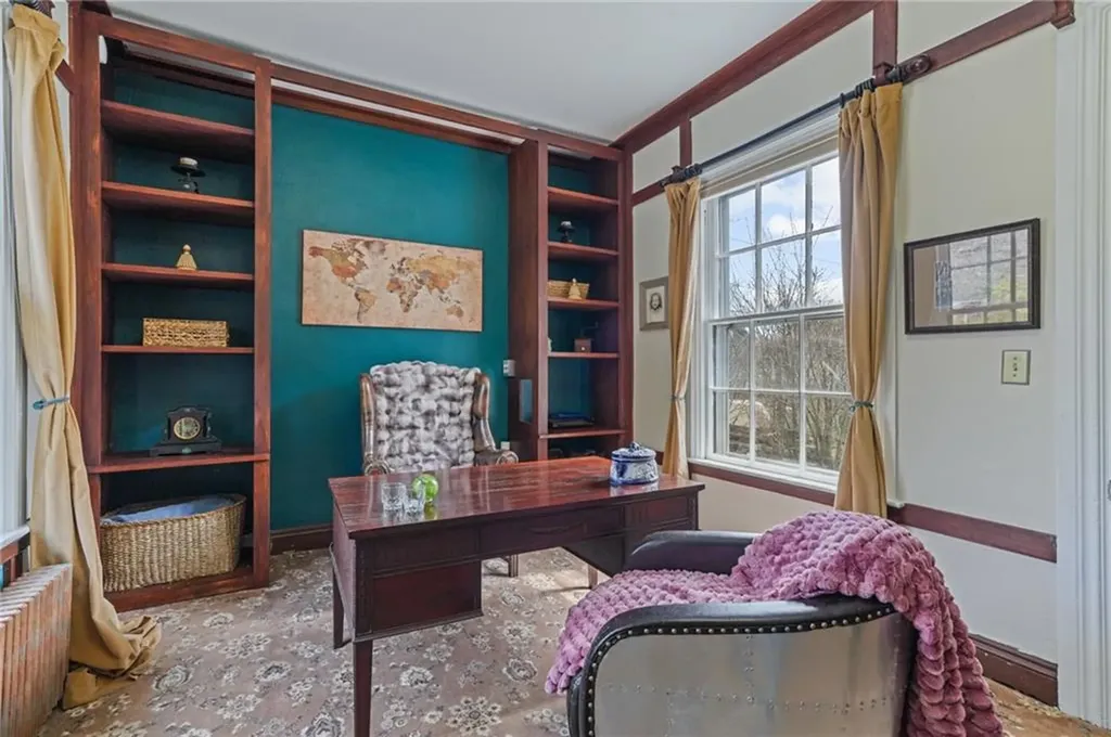43 Old Beach Road Newport RI 02840