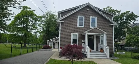 31 First School Street Bristol RI 02809