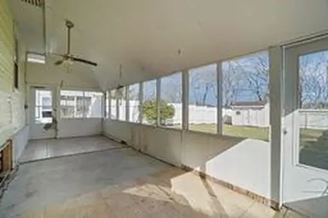 48 Upland Avenue East Greenwich RI 02818