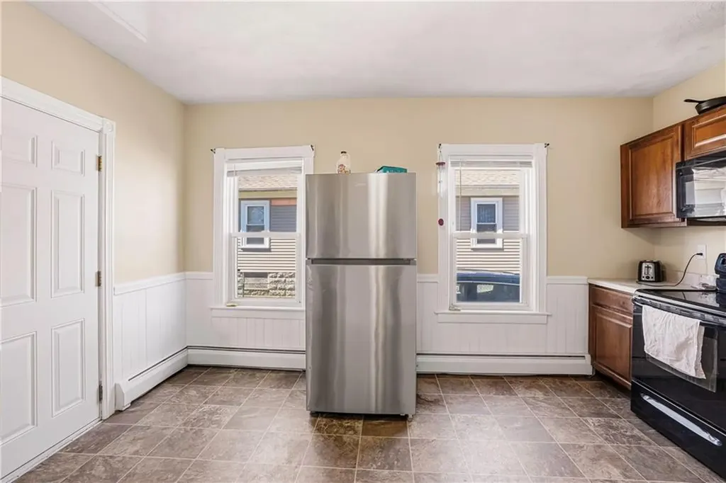 71 South Street Lincoln RI 02865