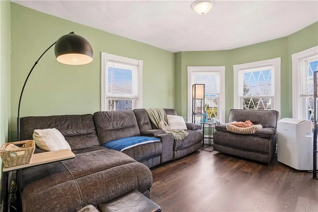 71 South Street Lincoln RI 02865