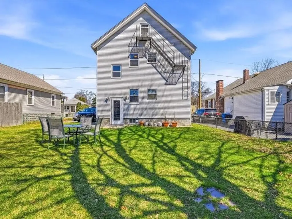 71 South Street Lincoln RI 02865