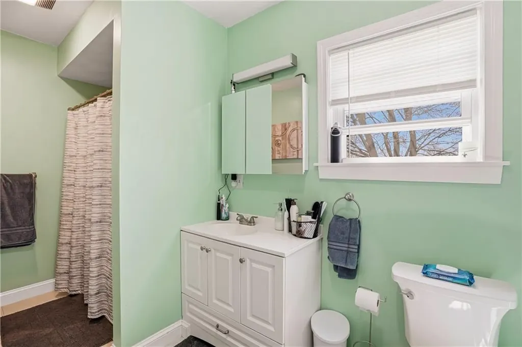 71 South Street Lincoln RI 02865