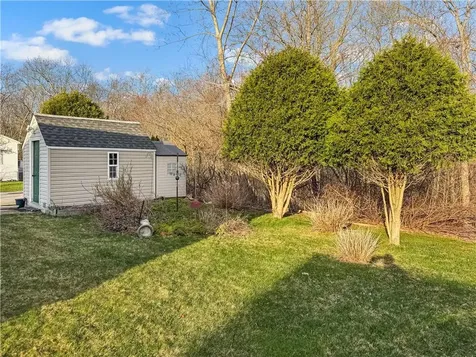 71 Blackbird Street Tiverton RI 02878