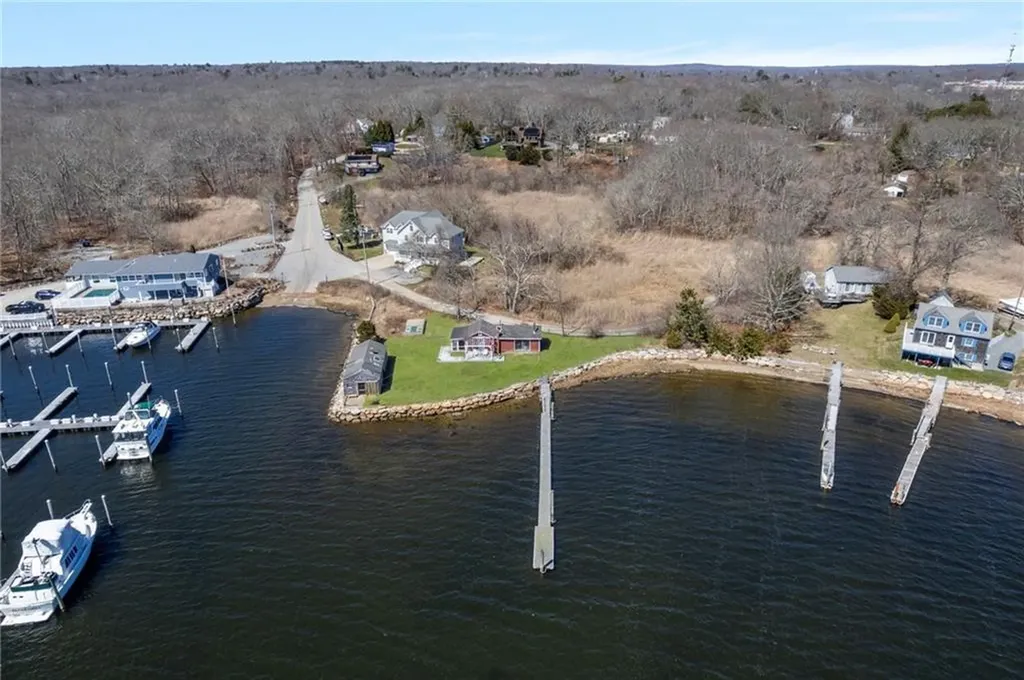 11 Billington Avenue South Kingstown RI 02879