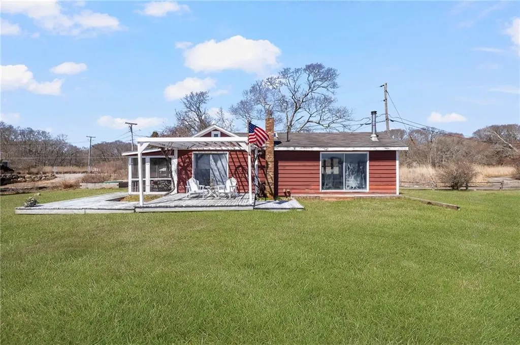 11 Billington Avenue South Kingstown RI 02879