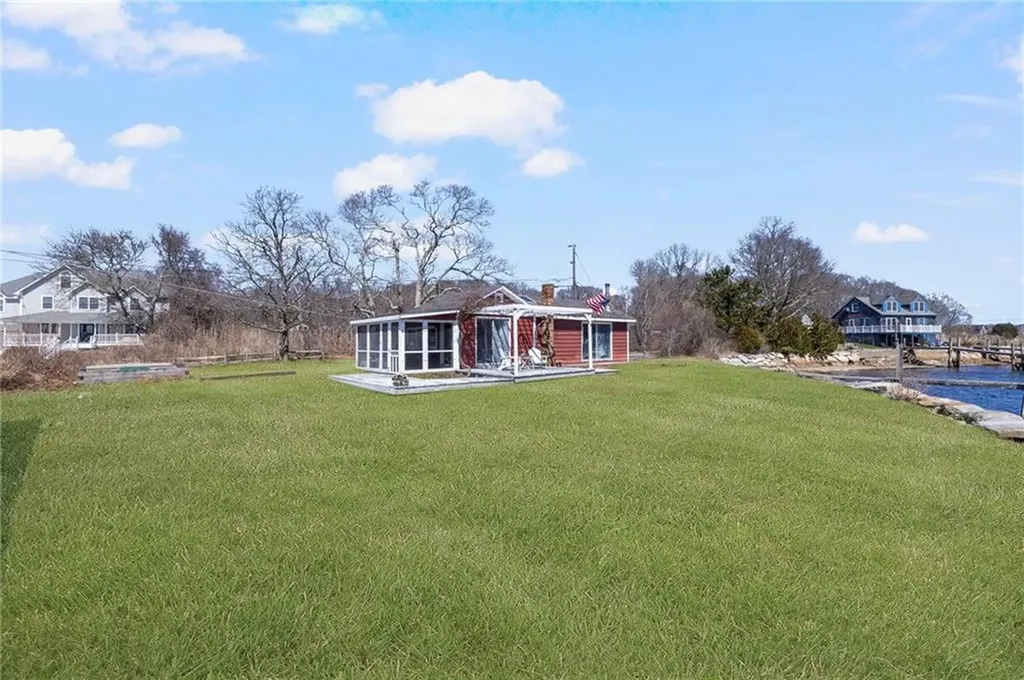 11 Billington Avenue South Kingstown RI 02879