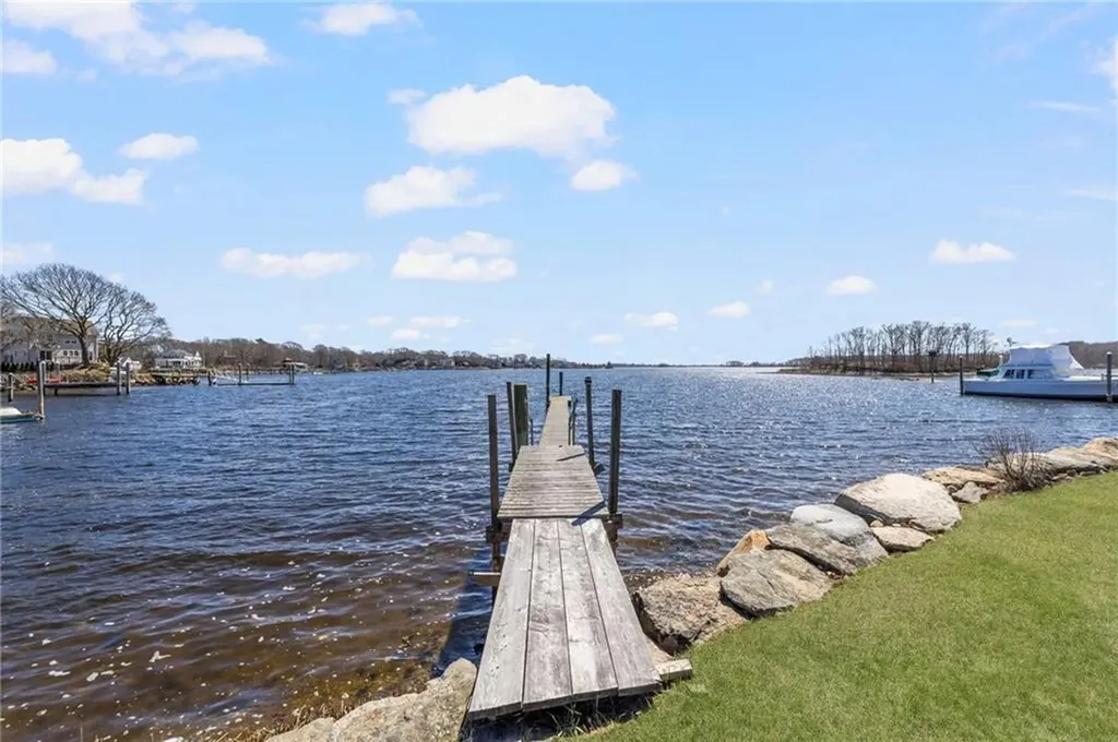 11 Billington Avenue South Kingstown RI 02879