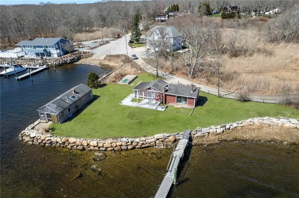 11 Billington Avenue South Kingstown RI 02879