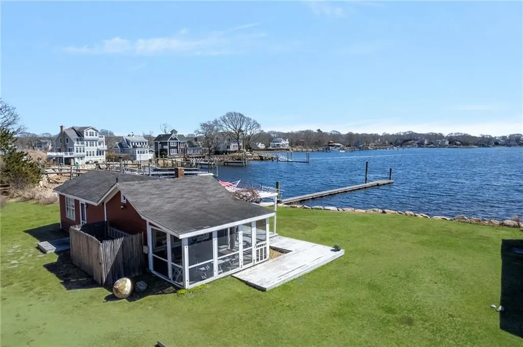 11 Billington Avenue South Kingstown RI 02879