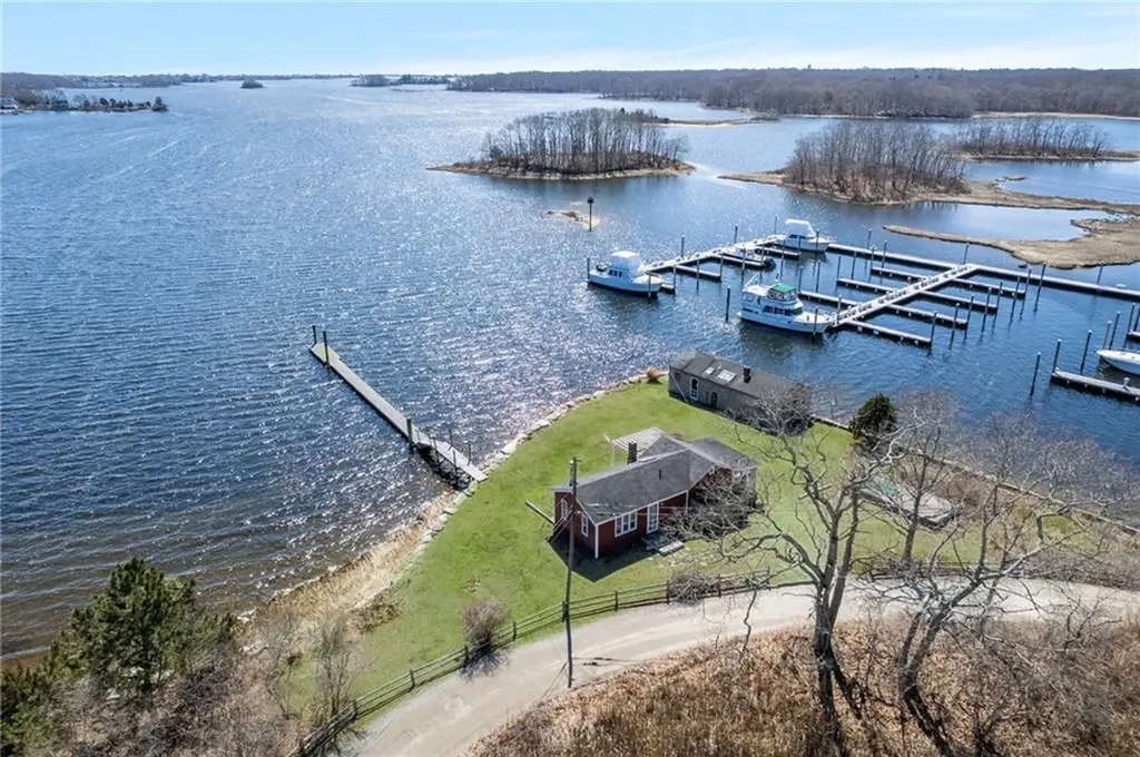 11 Billington Avenue South Kingstown RI 02879