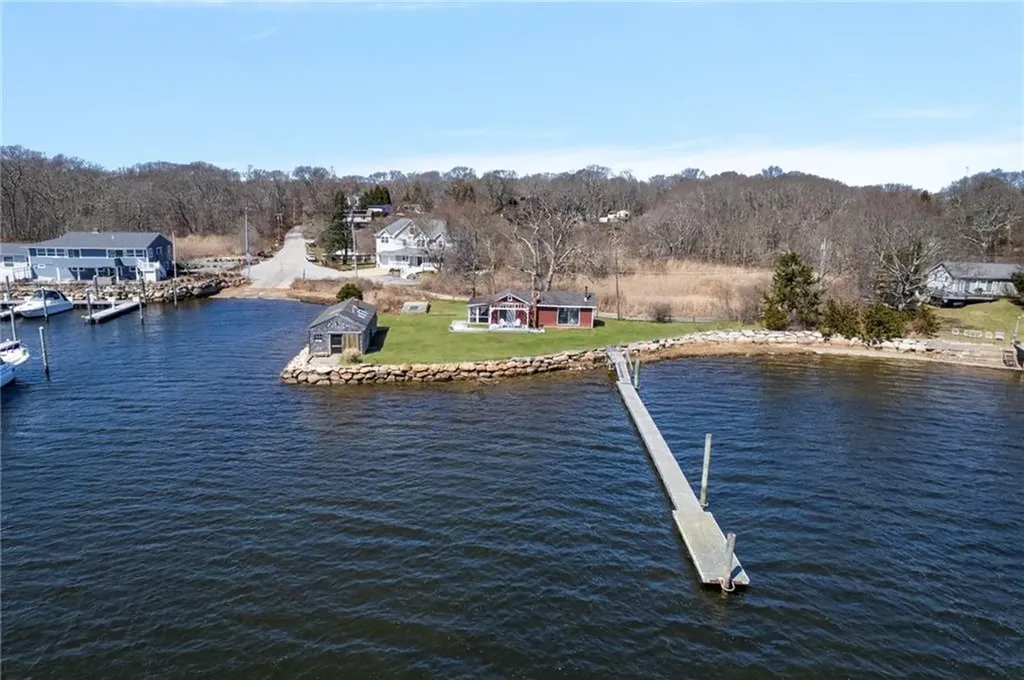 11 Billington Avenue South Kingstown RI 02879