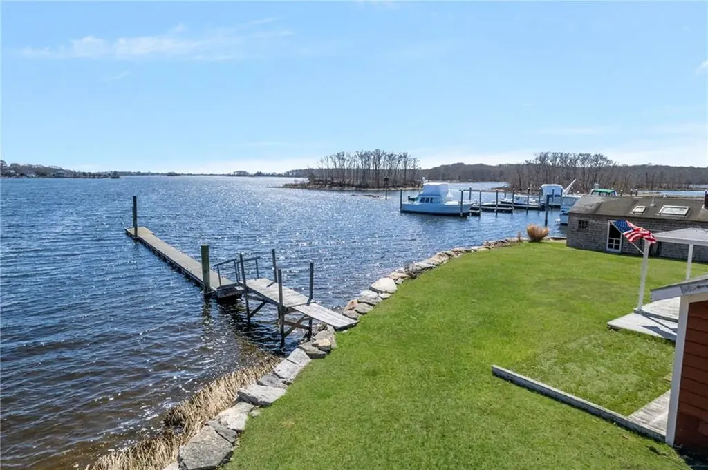 11 Billington Avenue South Kingstown RI 02879