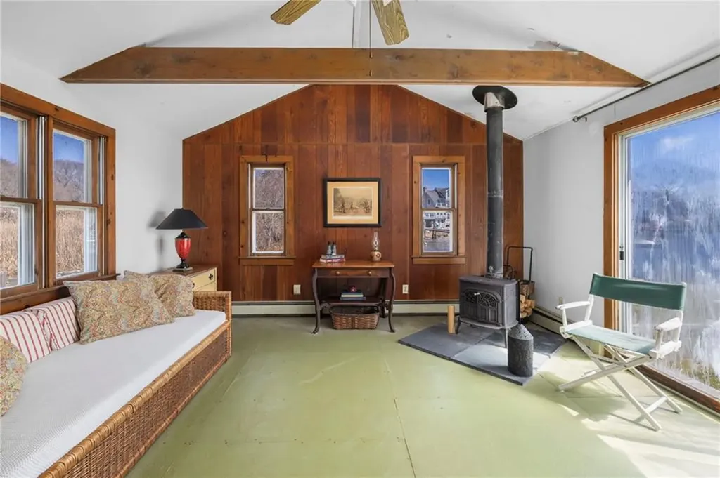 11 Billington Avenue South Kingstown RI 02879