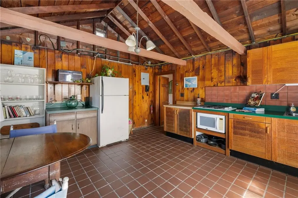 11 Billington Avenue South Kingstown RI 02879