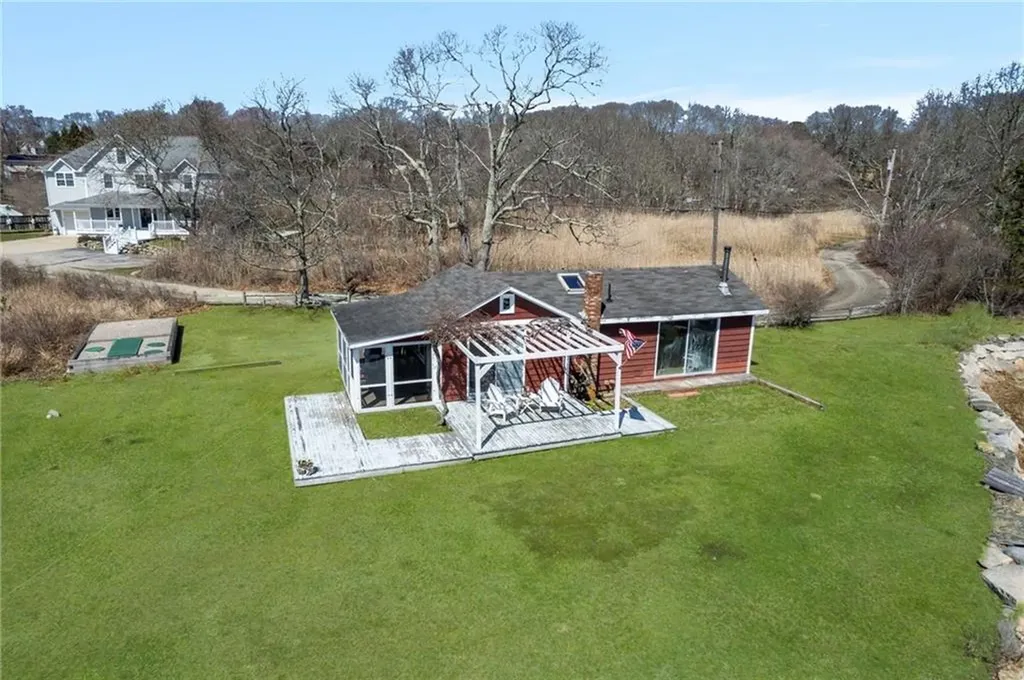 11 Billington Avenue South Kingstown RI 02879