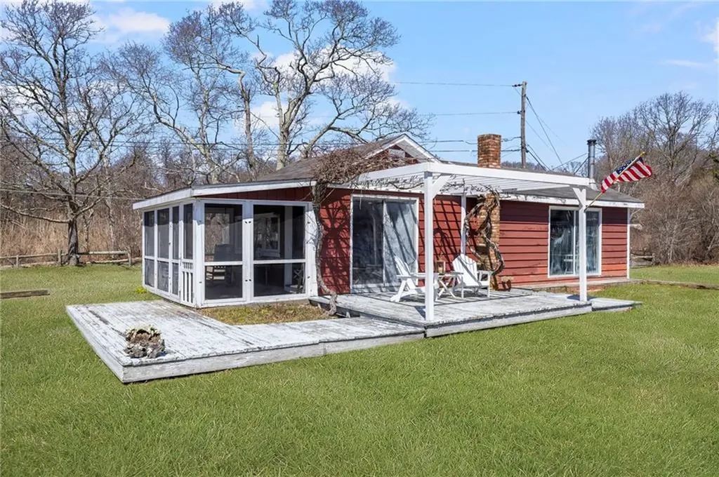 11 Billington Avenue South Kingstown RI 02879