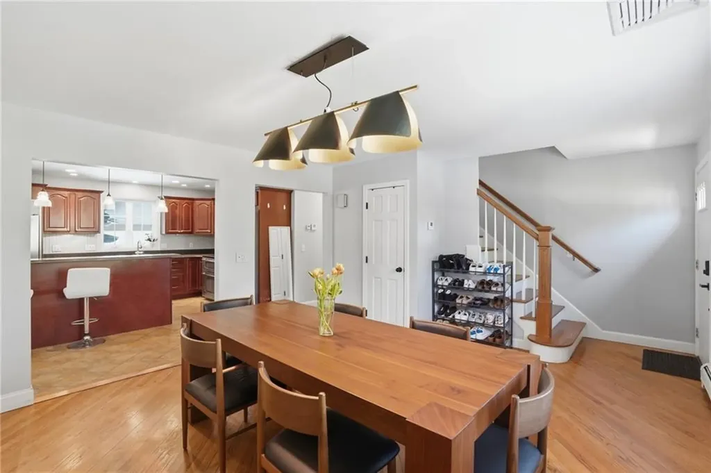 26 Ridgeside Lane Tiverton RI 02878