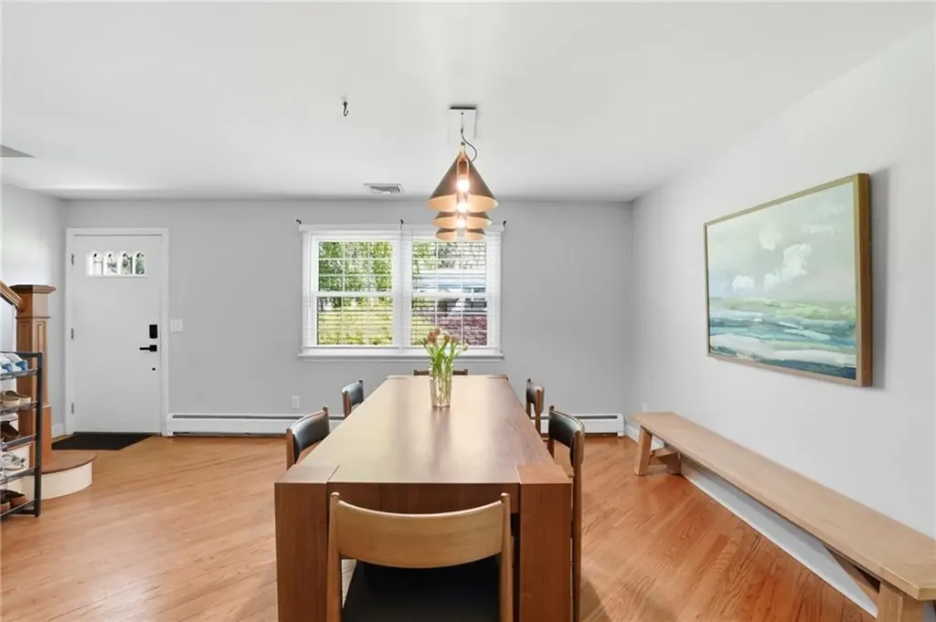 26 Ridgeside Lane Tiverton RI 02878
