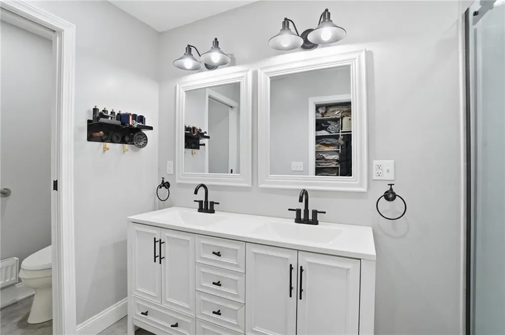26 Ridgeside Lane Tiverton RI 02878