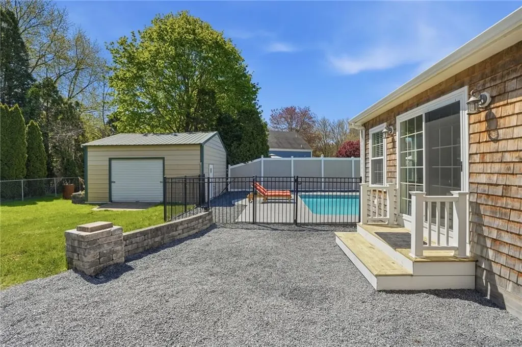 26 Ridgeside Lane Tiverton RI 02878