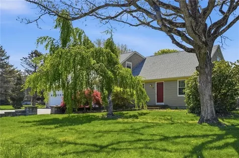 26 Ridgeside Lane Tiverton RI 02878