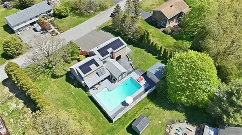 26 Ridgeside Lane Tiverton RI 02878