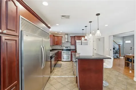 26 Ridgeside Lane Tiverton RI 02878