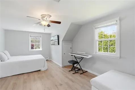 26 Ridgeside Lane Tiverton RI 02878