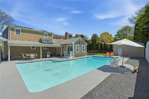 26 Ridgeside Lane Tiverton RI 02878