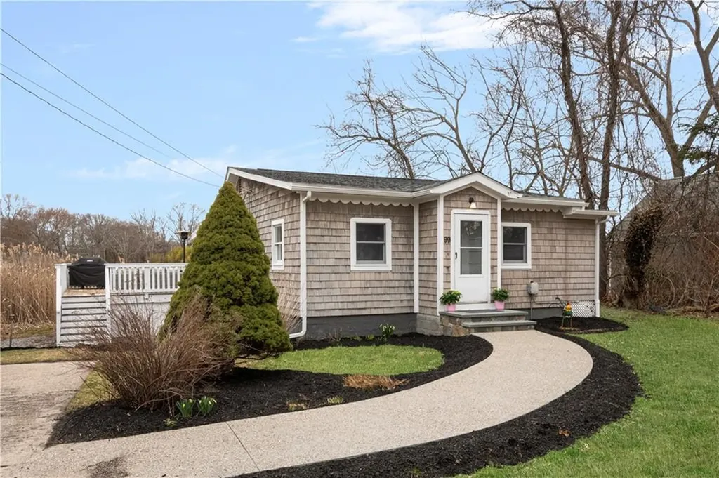 99 River Vue Avenue Warwick RI 02889